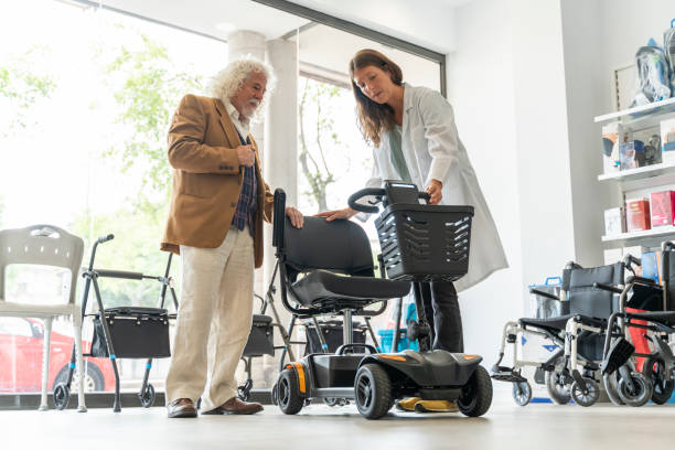 Sillas de Ruedas Eléctricas Cubiertas por Medicare: Cómo Calificar, Qué Está Incluido y Cómo Obtener una